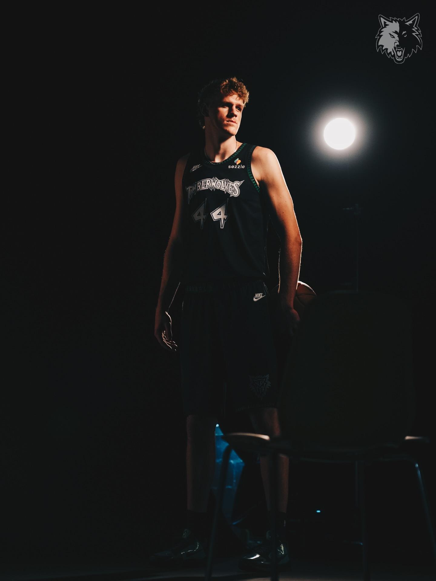 你认为我们, AA, msn