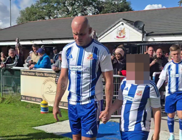 我从小支持, 物浦AFC